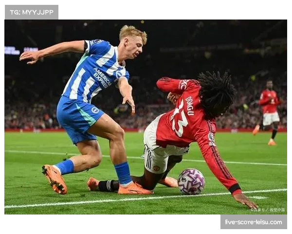 布伦特福德防守组织混乱 被布莱顿边路冲击打乱整体阵型 布伦特福德防守组织混乱 被布莱顿边路冲击打乱整体阵型